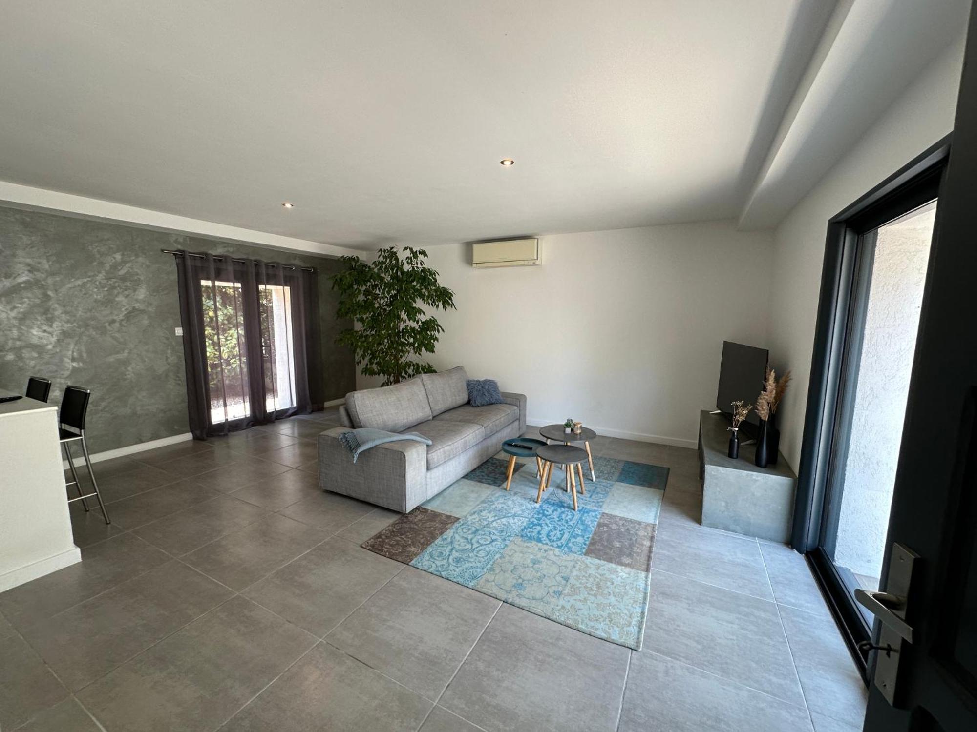 Maison Contemporaine Avec Piscine Privee Chauffee, Entre Plages Et Provence, Borne 11 Kw Istres Exterior foto